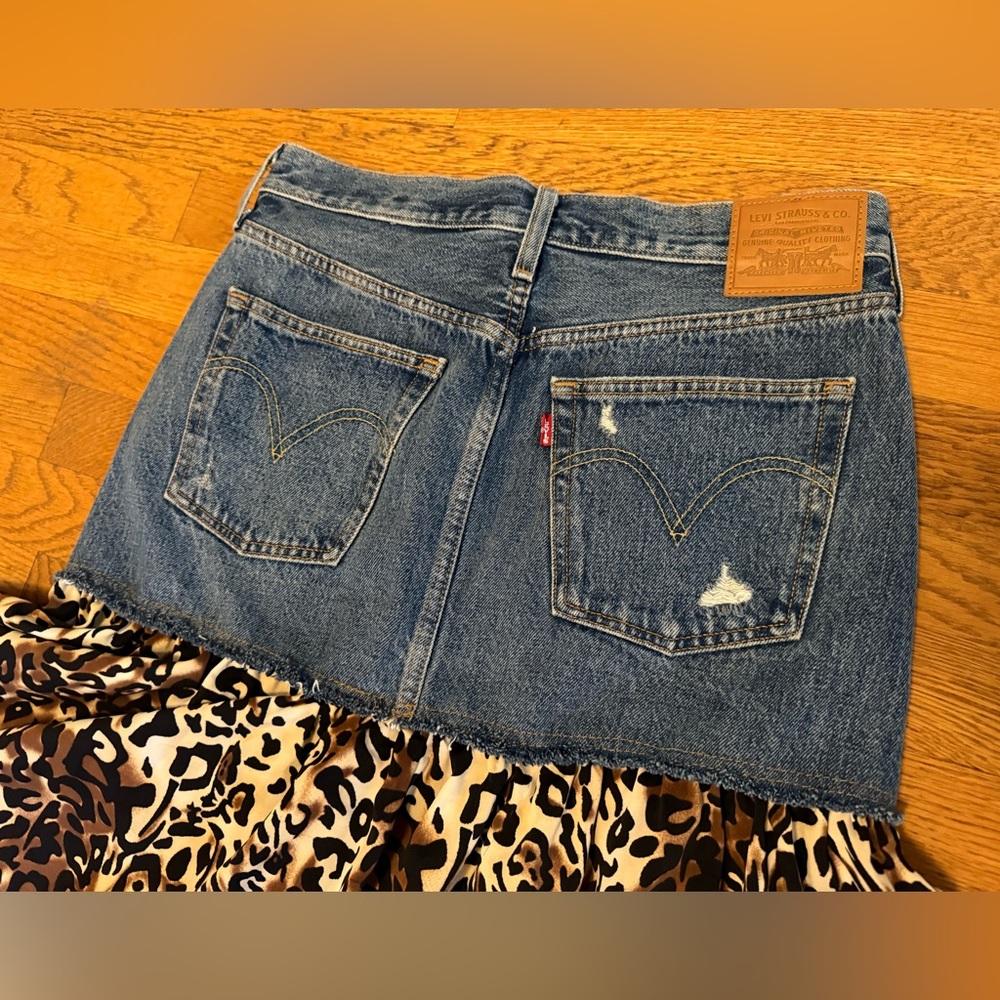 Levi's Blue and Leopard Print Maxi Skirt - Picture 8 of 13